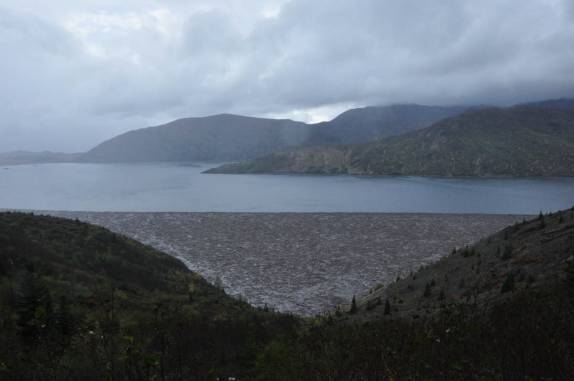 Spirit Lake, aos pés do Mt. St. Helens, no estado de Washington, oeste dos Estados Unidos